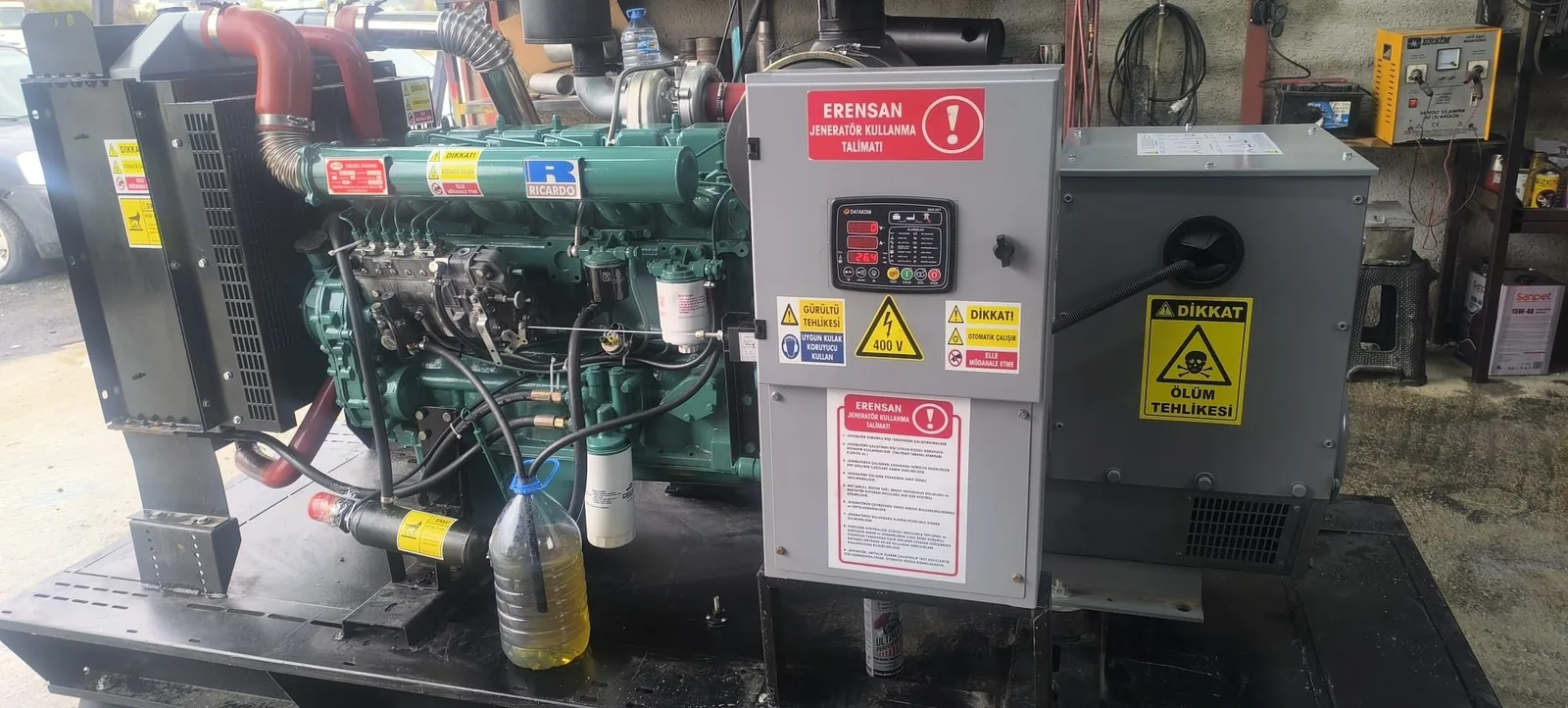 Mersin'de sanayi tesisi için hazırlanan büyük jeneratör, motor ve kumanda panosu